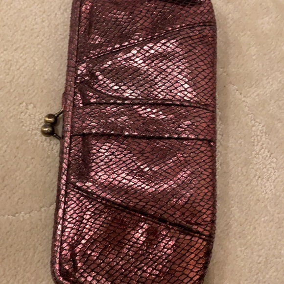 Cute little purple clutch - Picture 7 of 7